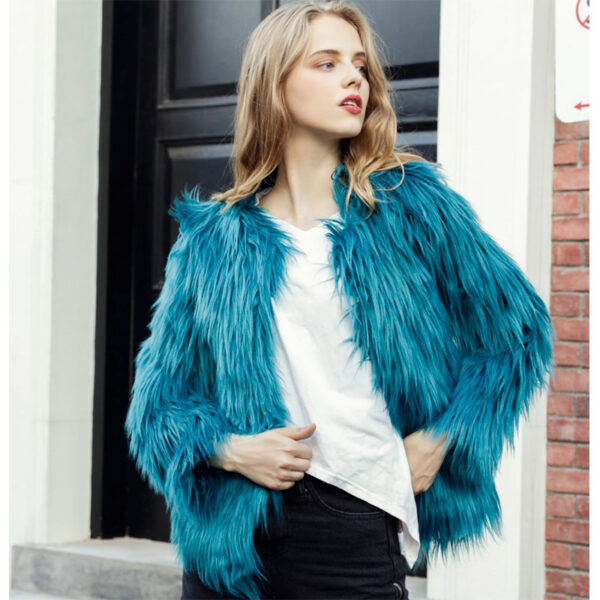 064cb065-ce7b-41f4-af85-4d98565be183.jpg Women's Plus-size Faux Fur Coat